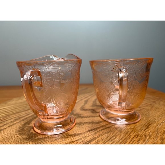 Vintage Dogwood Pink by MacBeth-Evans, Footed Creamer and Sugar Bowl - Picture 4 of 7